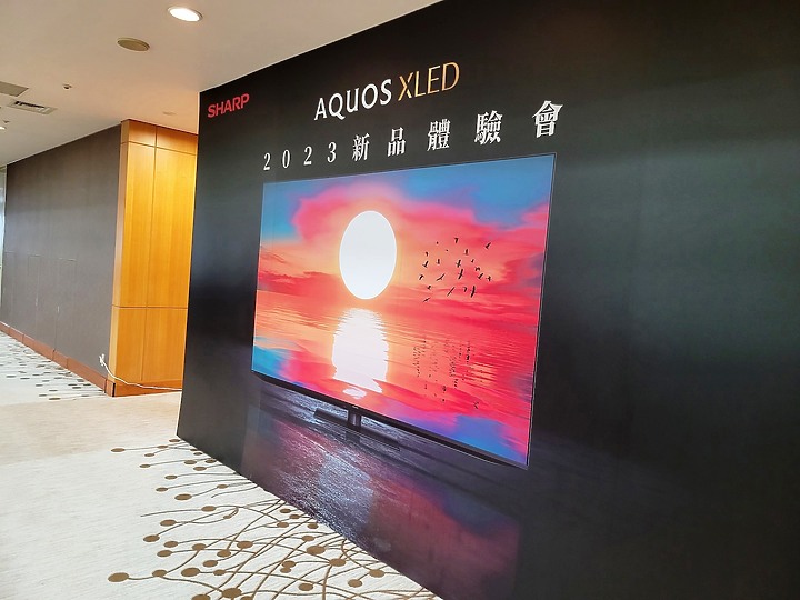 感受黑與光的力量SHARP AQUOS XLED 4K智慧聯網顯示器心得分享