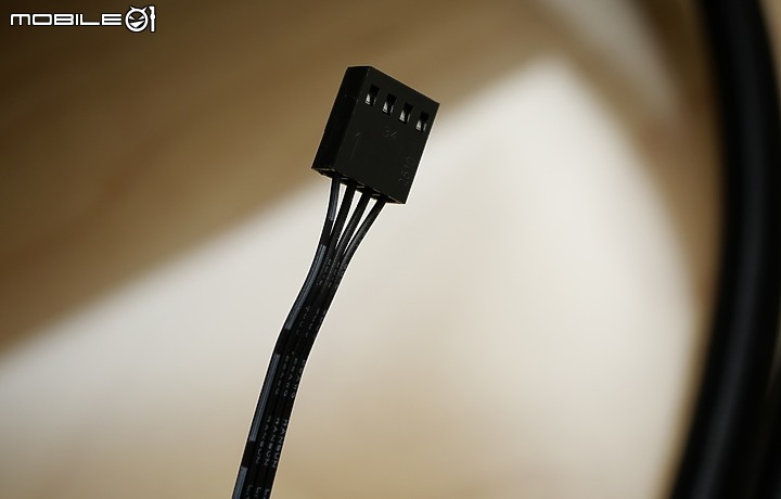 點我看大圖 旋剛 Sharkoon 緊湊型一體 AIO 水冷 S90 RGB 開箱