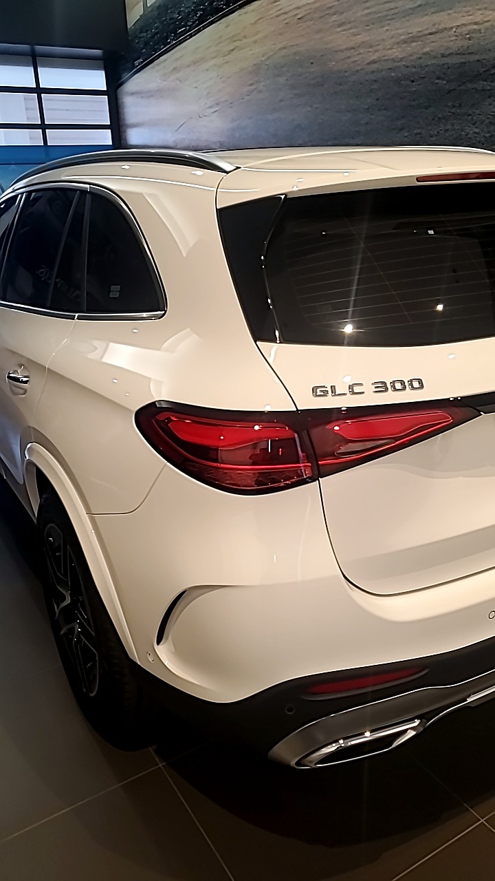 點我看大圖 小弟的23年GLC300(X254)開箱~1