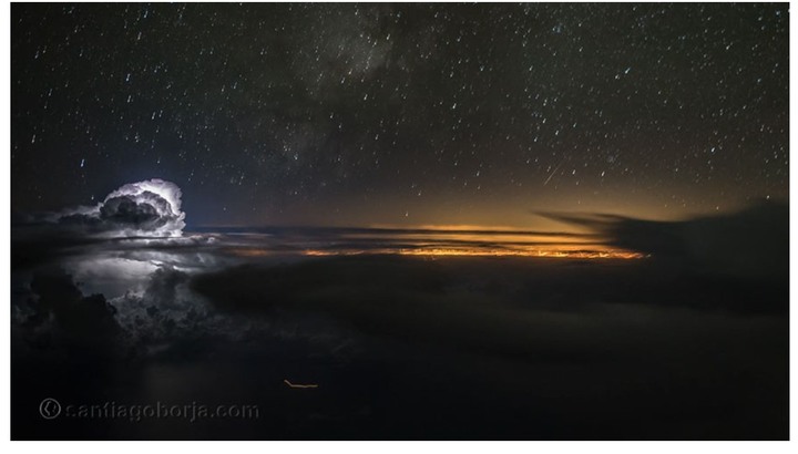 飛行員從駕駛艙拍攝令人驚嘆的照片