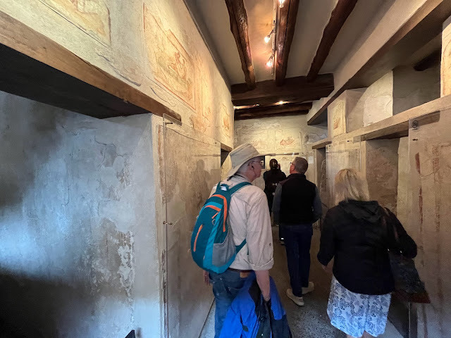 2023歐遊美術館40天 - 第8天 - 與古城龐貝 (Pompeii) 和美麗的拿坡里 (Napoli)地鐵站相遇！