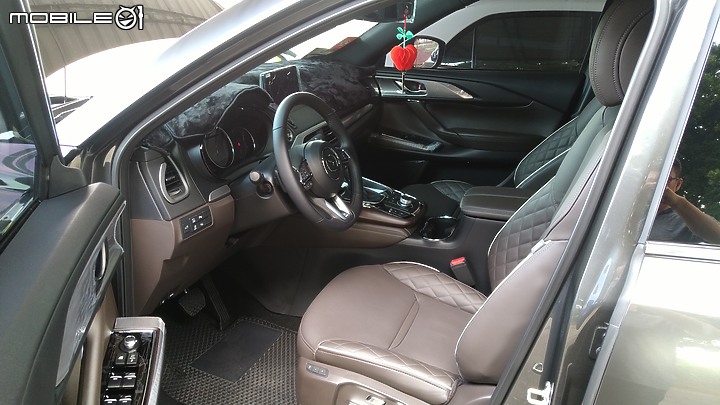 2023年 25T AWD Signatrue Captain SEAT CX-9 新車到