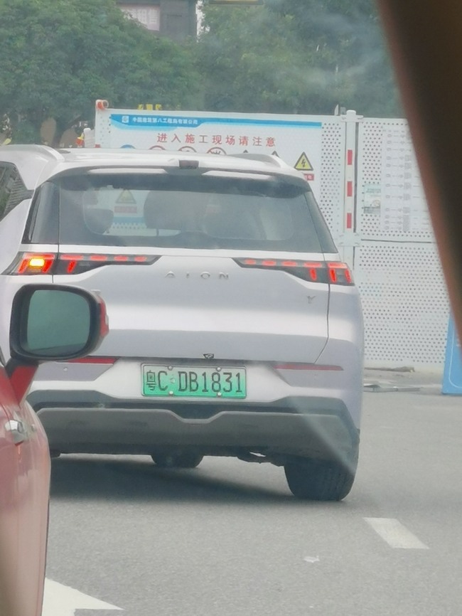 理想汽車單月賣破3萬輛