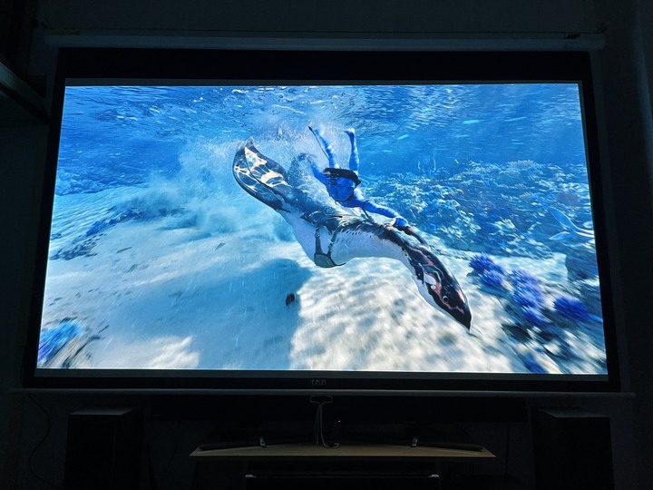 4K HDR色準導演機W4000i，有感升級開箱分享