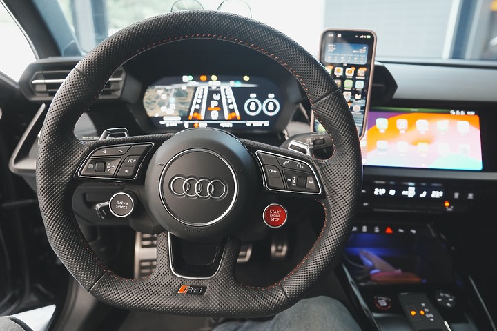 【Audi RS3 炫光黑】選配/開箱/包膜/消光犀牛皮/改裝/外拍 圖多分享