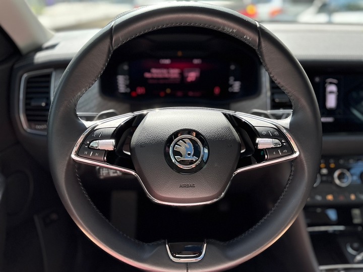 MY Skoda Kodiaq (不一樣的開箱-圖多+心得) 有功能使用心得與分析
