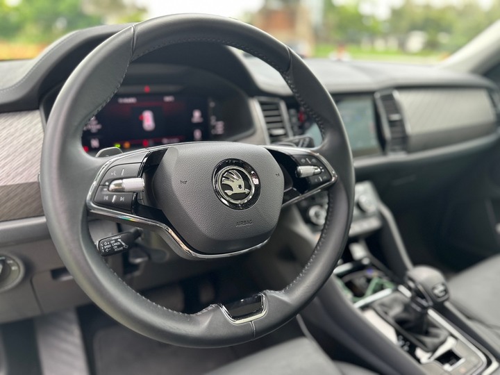MY Skoda Kodiaq (不一樣的開箱-圖多+心得) 有功能使用心得與分析
