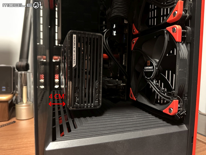 電競魚缸?HYTE Y40全景機殼