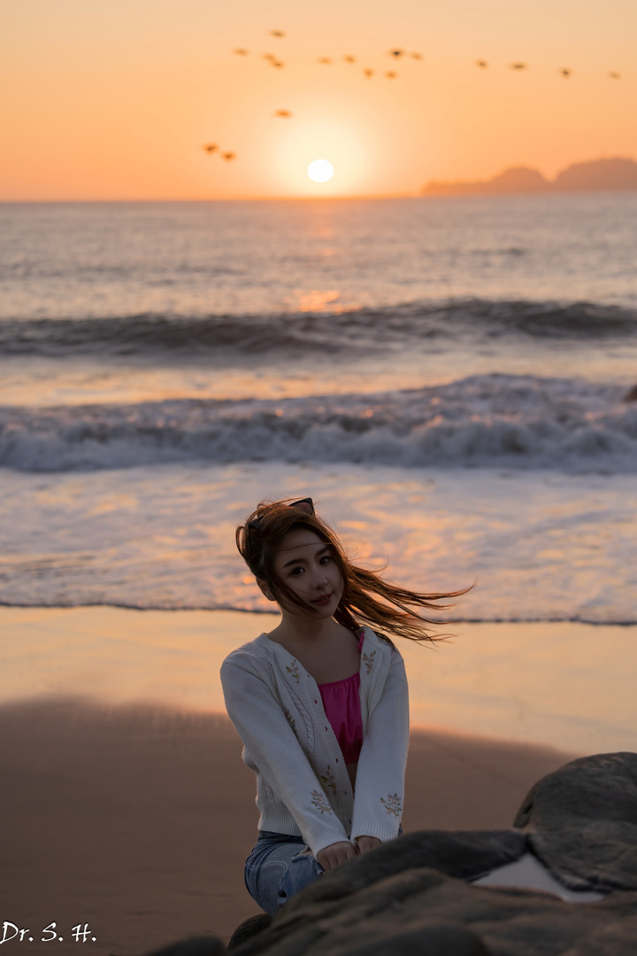 他鄉遇故知, 而且不是債主(美女)