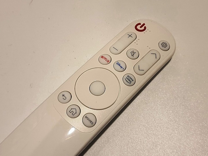 目標達成~有了 LG StanbyME 閨蜜機 帶小孩再也不用熊貓眼了~