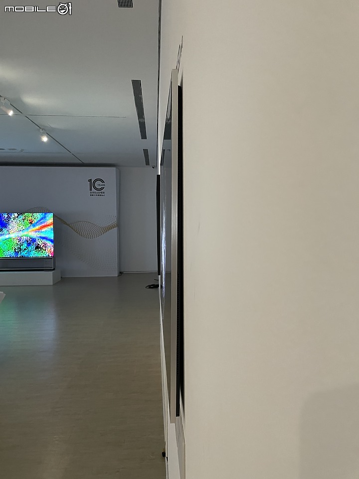 美型LG OLED evo 與藝術家劉呈祥的結合