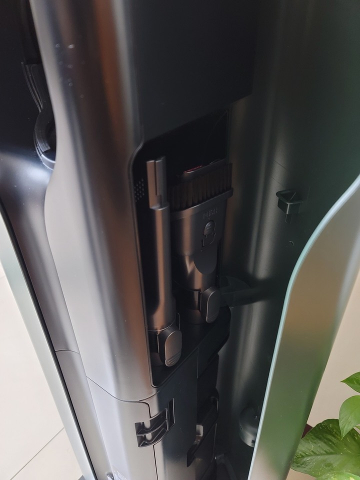 直上LG A9TS蒸氣吸拖吸塵器的初期心得