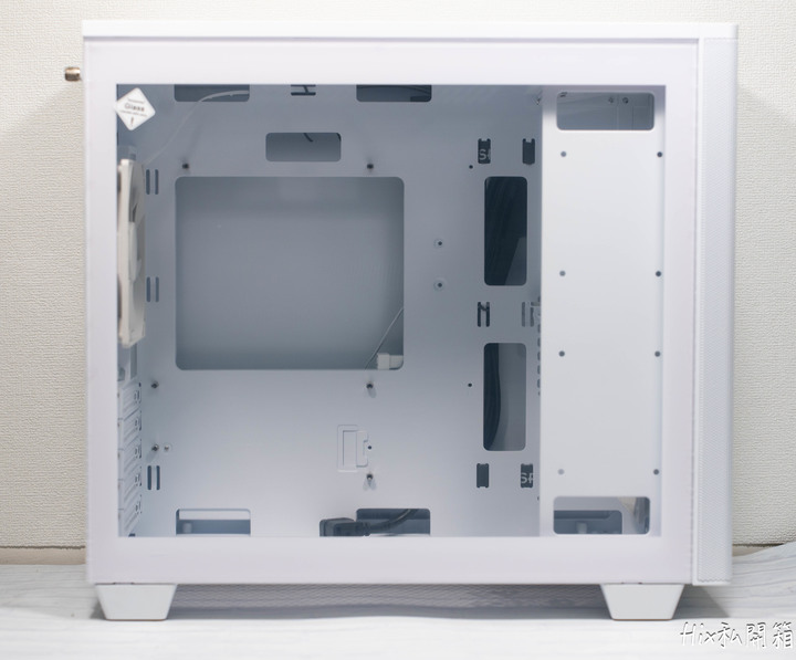 [開箱] 來自全漢的MATX機殼 CST360 WHITE