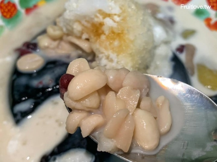 點我看大圖 台中美食-炎炎夏日,來碗豆花和仙草凍消暑,在地古早味剉冰店