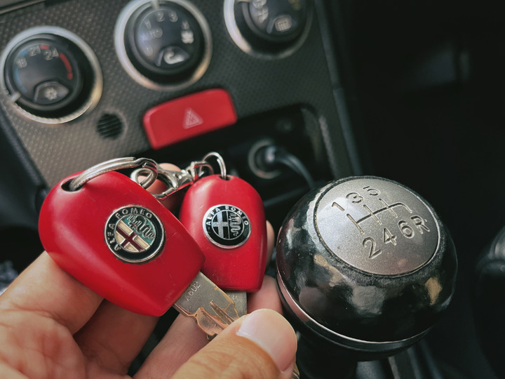 Alfa Romeo 156 極簡開箱分享