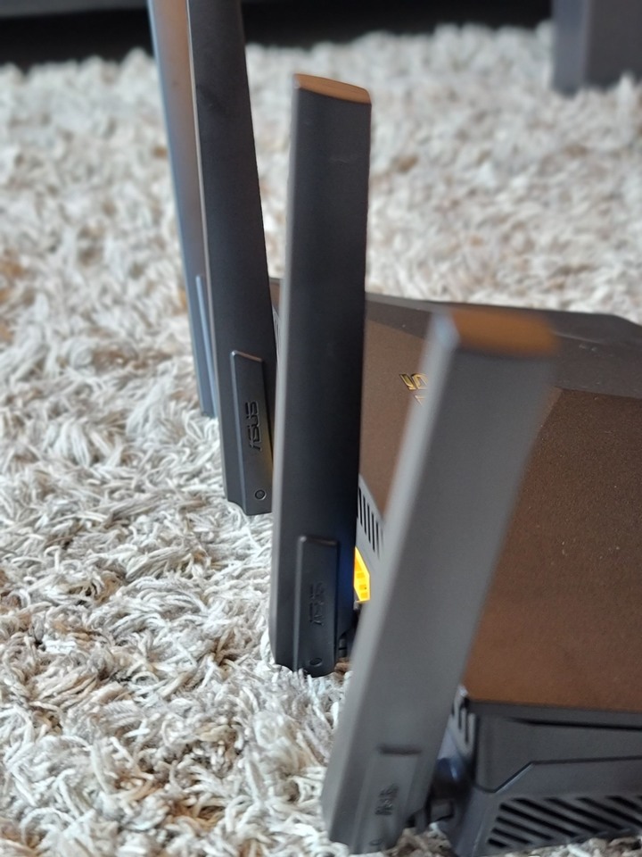 感謝Netflix 決心升級ASUS RT-AX5400 無線路由器