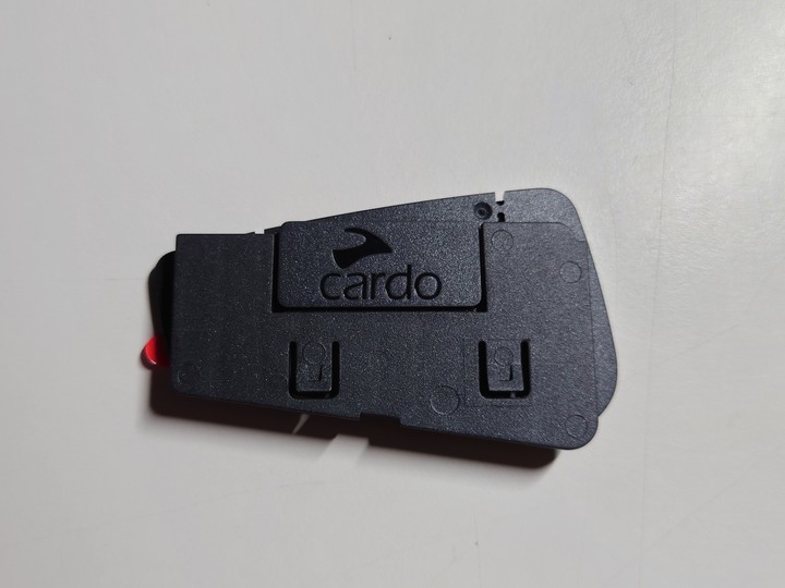 【開箱】Cardo Freecom 2X