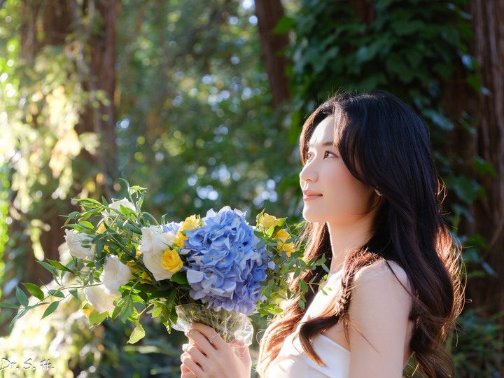 美女畢業主題照 ( UC Berkeley) 圖多