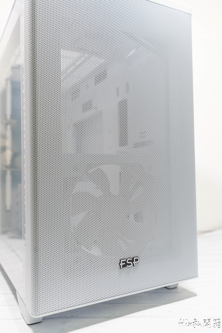 [開箱] 來自全漢的MATX機殼 CST360 WHITE