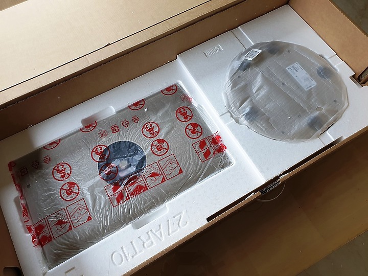目標達成~有了 LG StanbyME 閨蜜機 帶小孩再也不用熊貓眼了~
