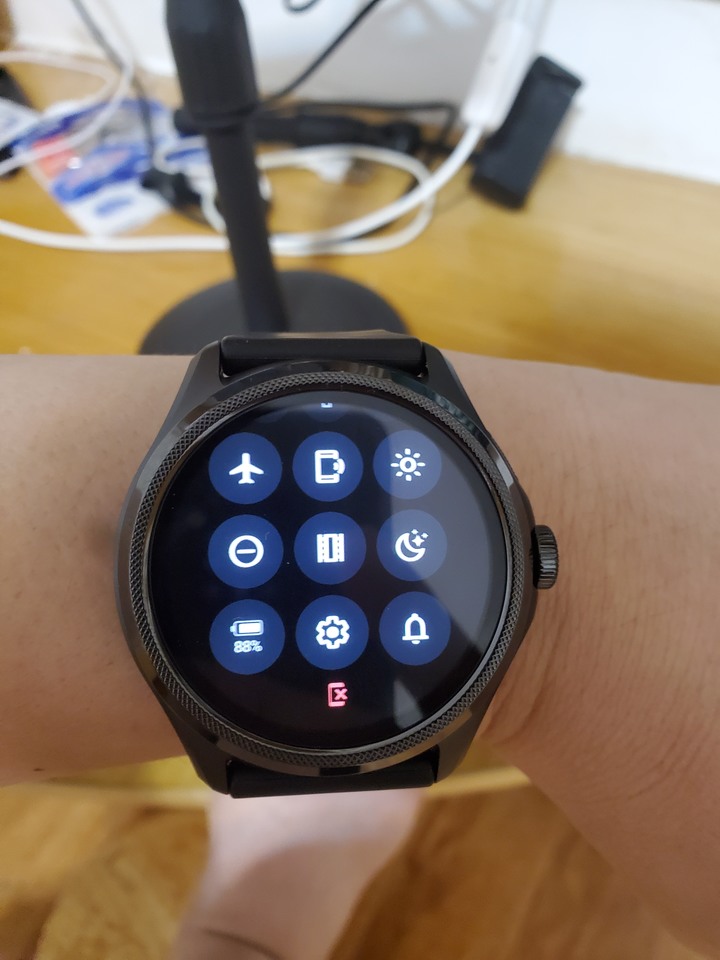 Ticwatch pro5 簡單開箱