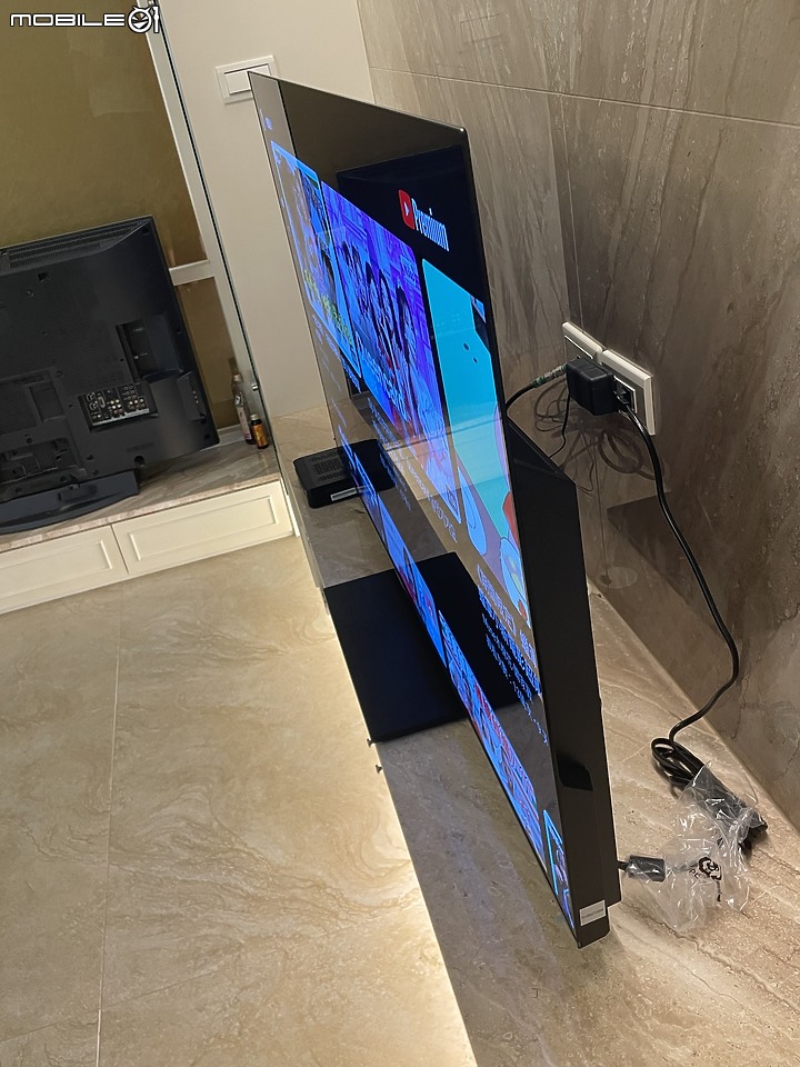 Panasonic TH-55MZ1000W ｜我與爸爸的下班悠閒時光