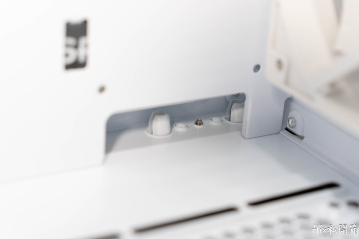 [開箱] 來自全漢的MATX機殼 CST360 WHITE