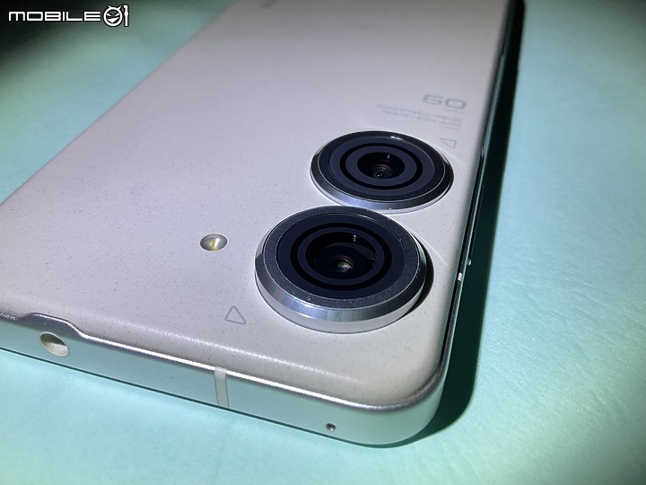 ZenFone9白色機，一年使用心得分享