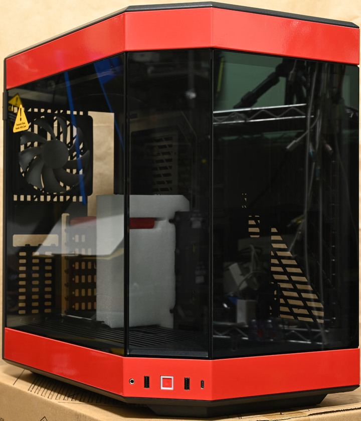 HYTE Y60 紅黑款機殼開箱