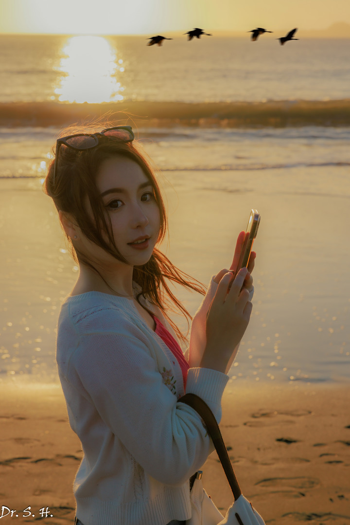 他鄉遇故知, 而且不是債主(美女)