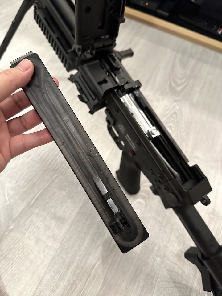 VFC M249 SAW 氣動空氣軟槍 | 期待已久的實用化輕機槍開箱