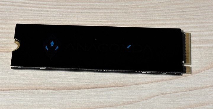 [固態硬碟 SSD] 蛇蛇大容量 4TB ANACOMDA i4X 開箱