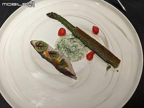 點我看大圖 東京米其林一星法式餐廳Simplicité(サンプリシテ)