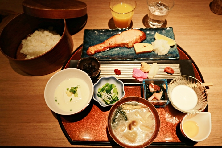 【東京都】提供另類嶄新口味味噌湯和經典飯糰的人氣排隊餐廳「MISOJYU」！淺草和晴空塔都有！