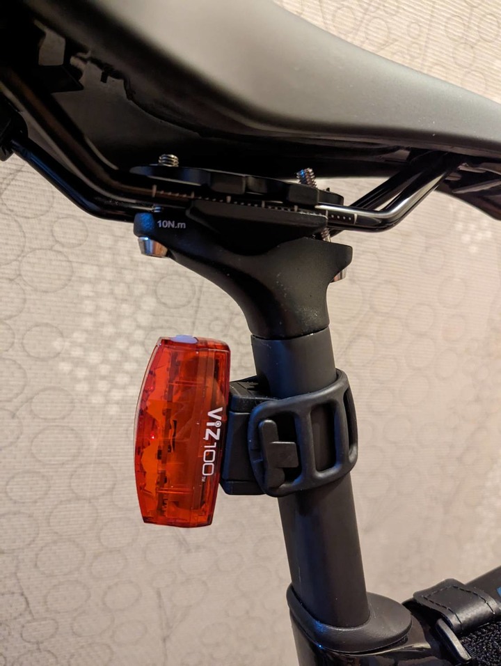 交車後與官網圖不一樣