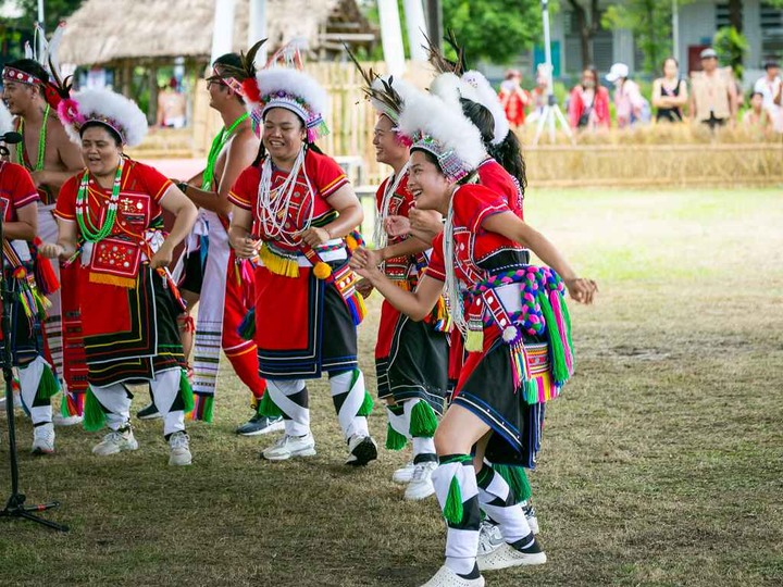 2023阿美族豐年祭！吉娜魯岸我回來啦～一同歡唱一起舞動吧！歡迎跟我一起來參加鳳信部落的歲時祭儀！（內有飲酒議題,飲酒過量有害健康喔）