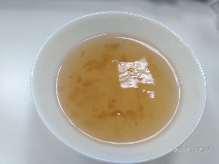 實驗失敗的早餐 (蓮藕粉+calbee麥片)