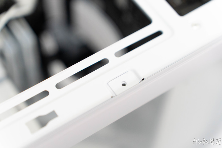[開箱] 來自全漢的MATX機殼 CST360 WHITE