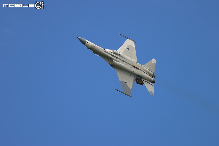 點我看大圖 EOS R7戰機拍攝初體驗@清泉崗航空嘉年華