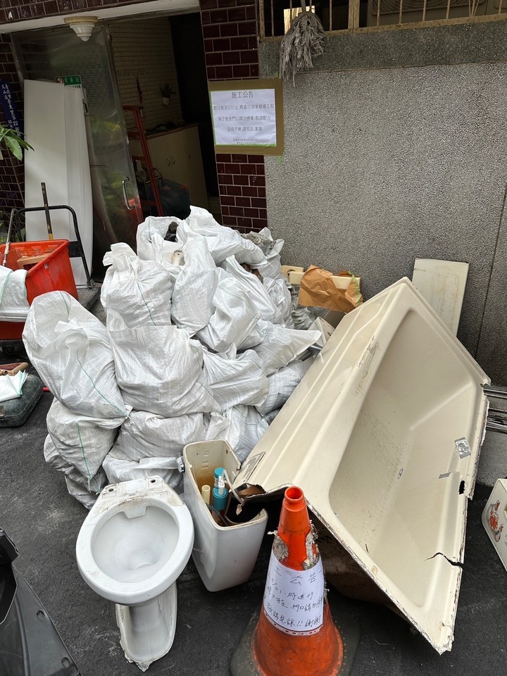 【開箱】老宅衛浴翻修變身質感衛浴
