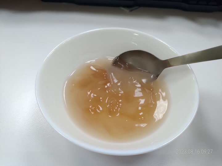 實驗失敗的早餐 (蓮藕粉+calbee麥片)