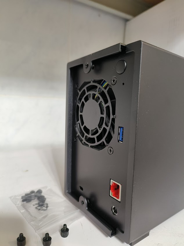 微開箱 華芸 ASUSTOR AS1102T 基本款 NAS 安裝分享