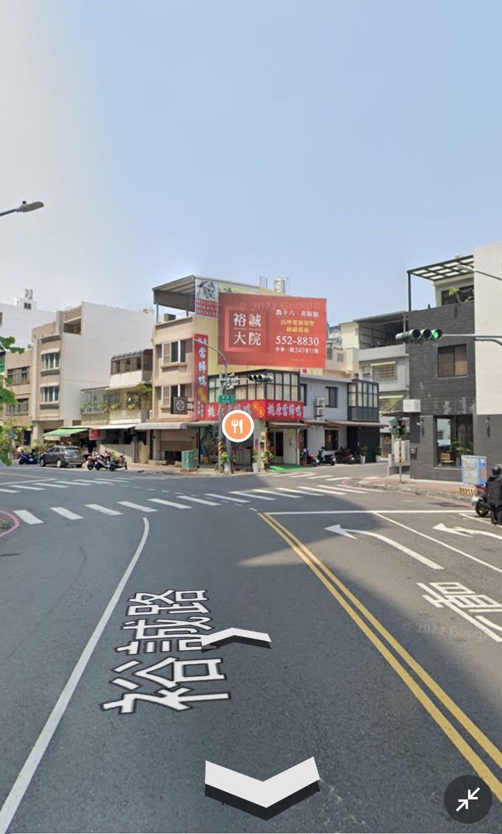 請問行駛彎曲的道路需要打方向燈嗎?