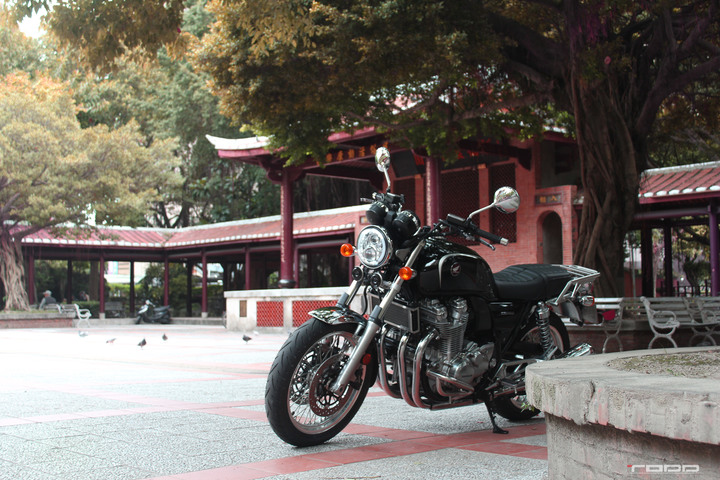 【TODD】【開箱】性能不行仍然有型?! - HONDA CB350RS