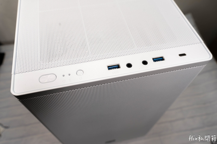 [開箱] 來自全漢的MATX機殼 CST360 WHITE
