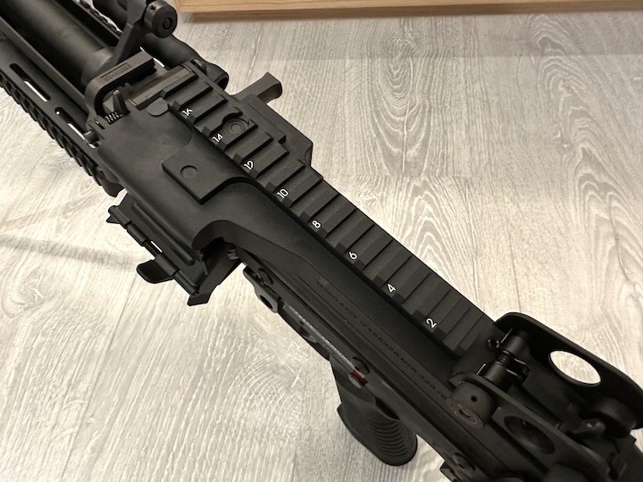 VFC M249 SAW 氣動空氣軟槍 | 期待已久的實用化輕機槍開箱