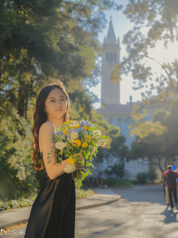 美女畢業主題照 ( UC Berkeley) 圖多