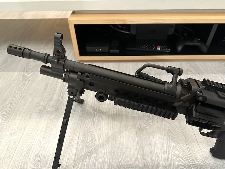 VFC M249 SAW 氣動空氣軟槍 | 期待已久的實用化輕機槍開箱