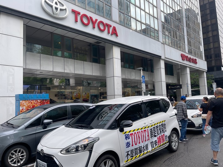 TOYOTA Sienta 購車慘痛經驗分享