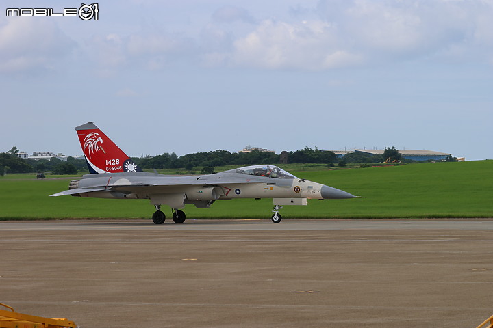 點我看大圖 EOS R7戰機拍攝初體驗@清泉崗航空嘉年華